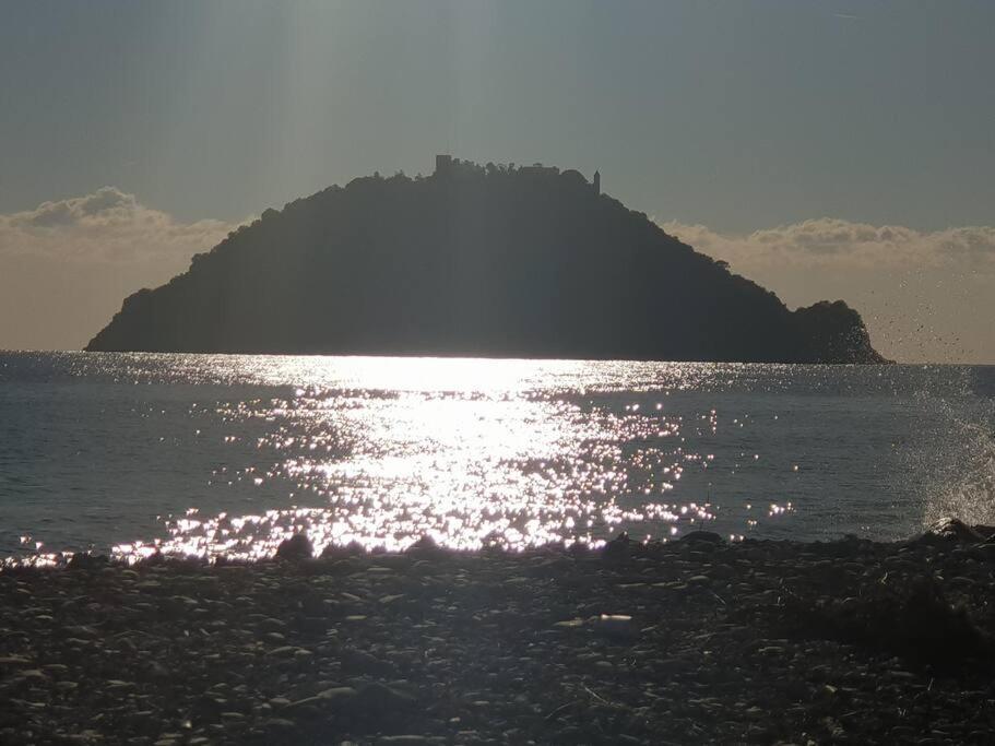 Appartement Albenga Sul Mare Famiglie Ed Amici Fino 10 Posti Extérieur photo