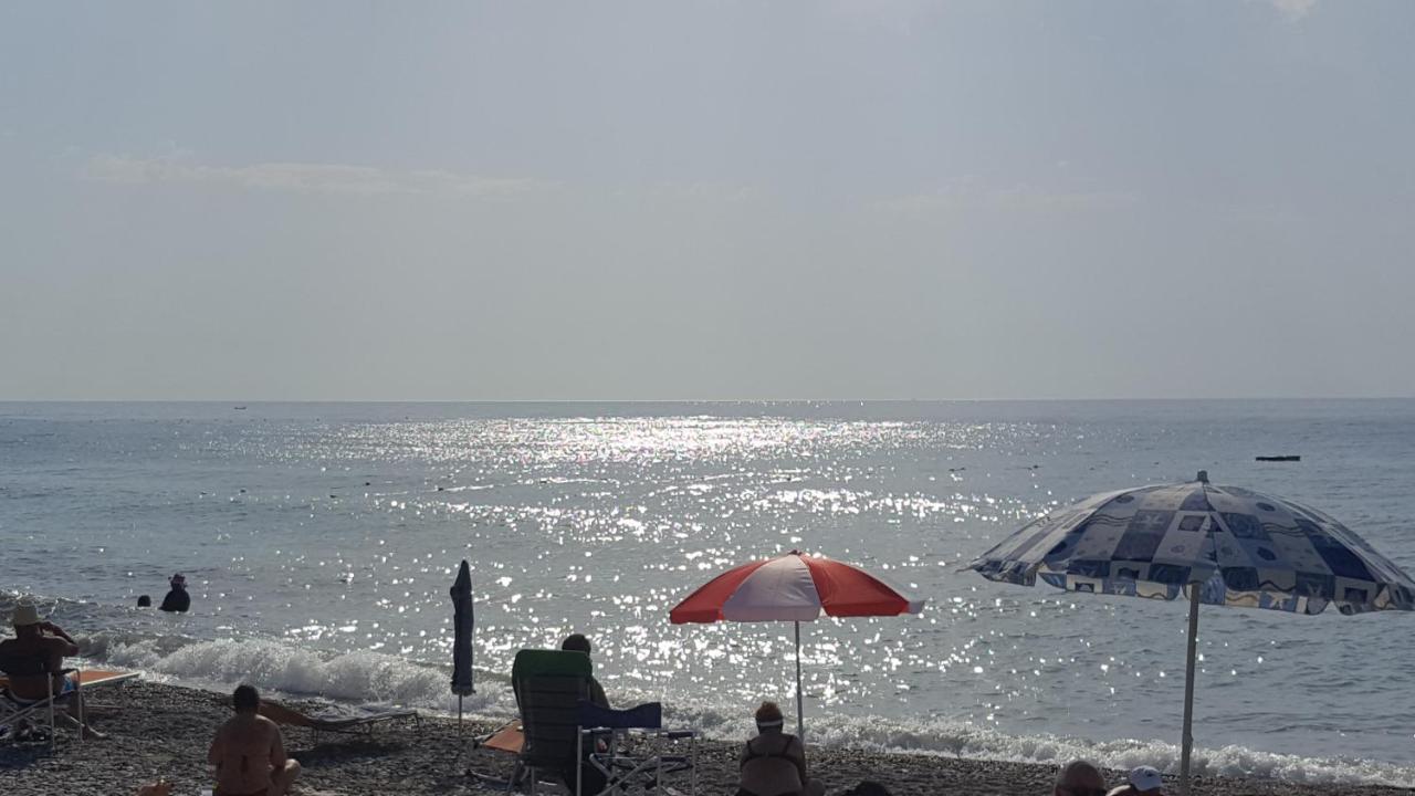 Appartement Albenga Sul Mare Famiglie Ed Amici Fino 10 Posti Extérieur photo