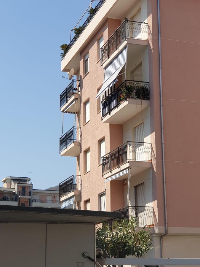Appartement Albenga Sul Mare Famiglie Ed Amici Fino 10 Posti Extérieur photo